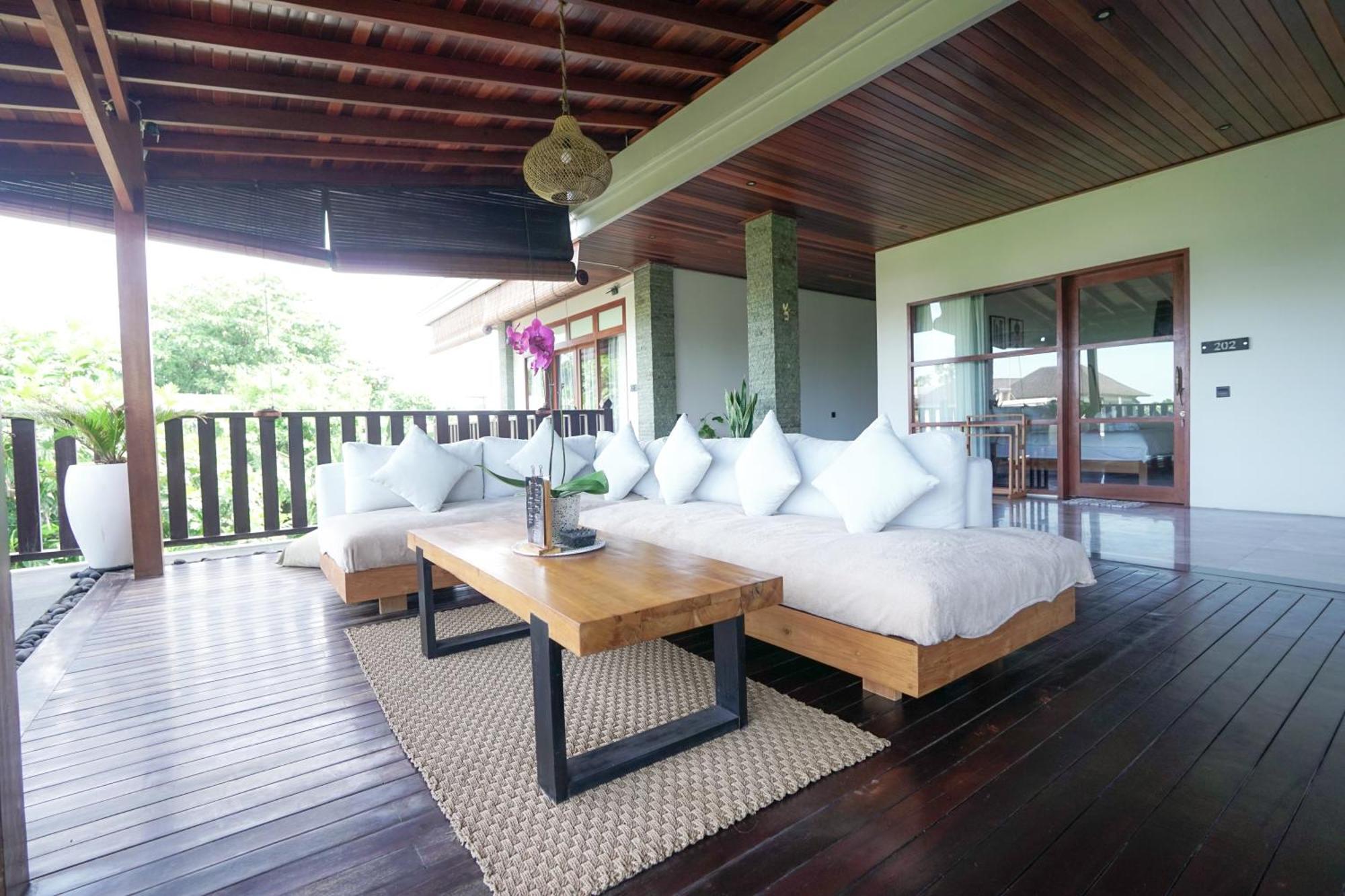 Tropical Beach House Bali Seminyak Extérieur photo