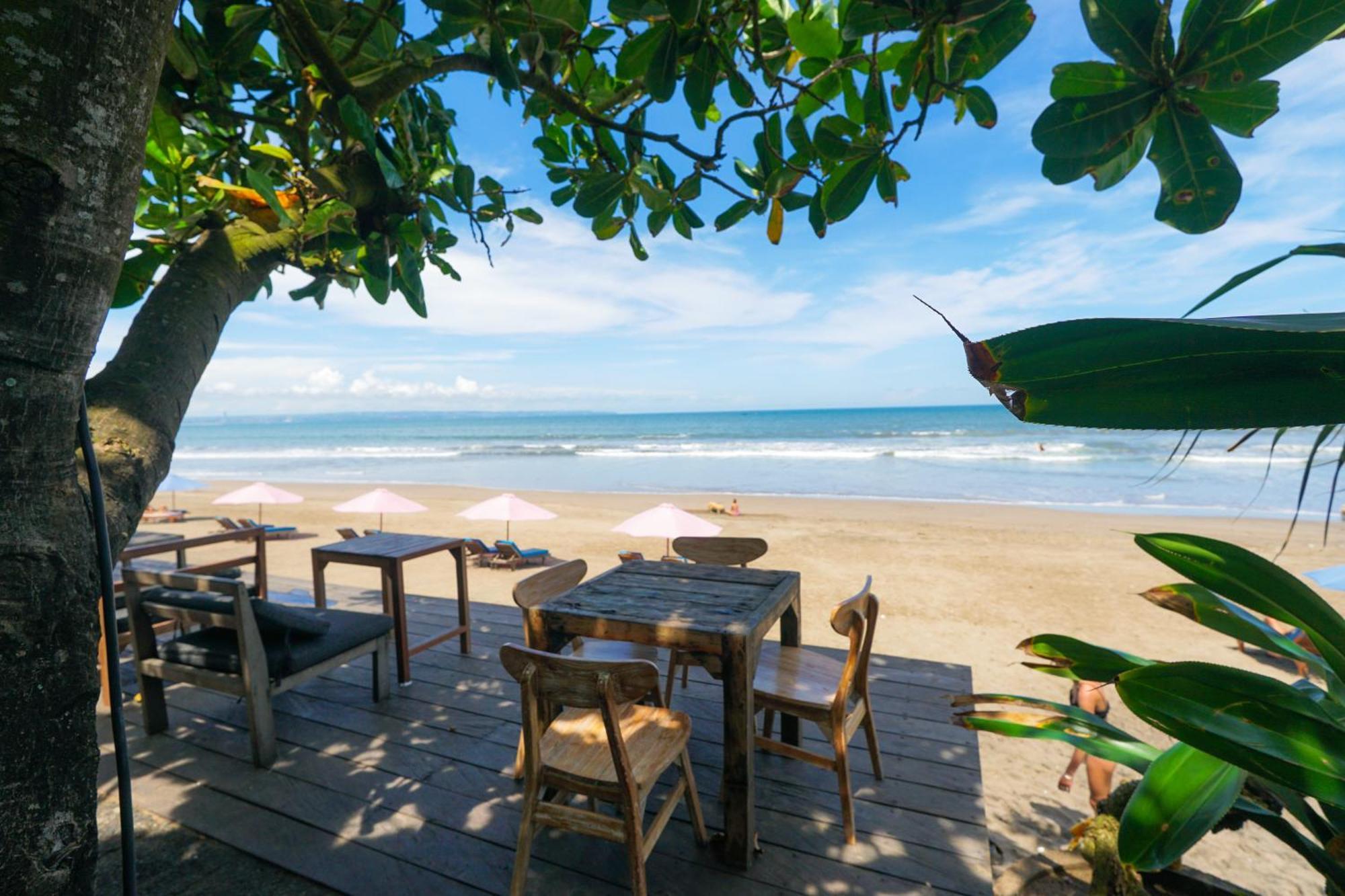 Tropical Beach House Bali Seminyak Extérieur photo